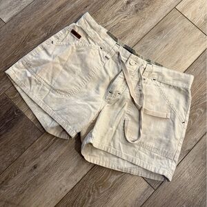 Duck Head Women's cream Cargo Shorts size 3